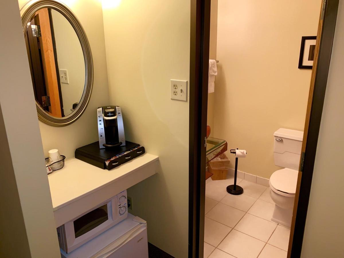 Hotel The Academy Colorado Springs